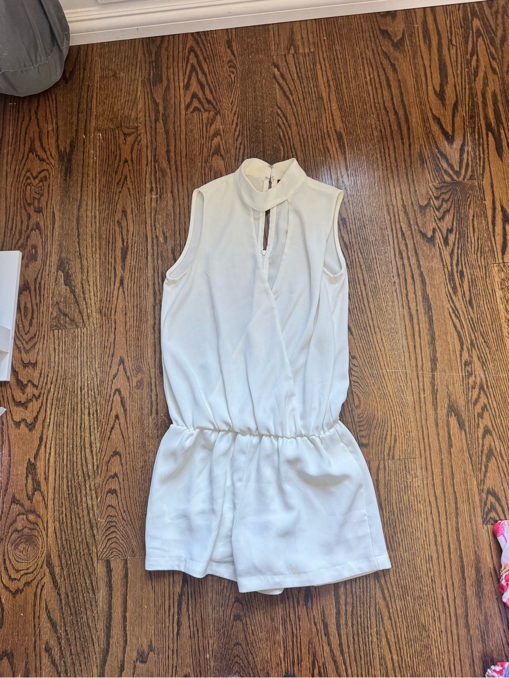 Saks Fifth Avenue Cream Sleeveless Keyhole One-Piece Romper